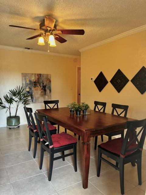 House Close To Downtown, Airport, Raymond James Stadium, And Many More Places Тампа Экстерьер фото