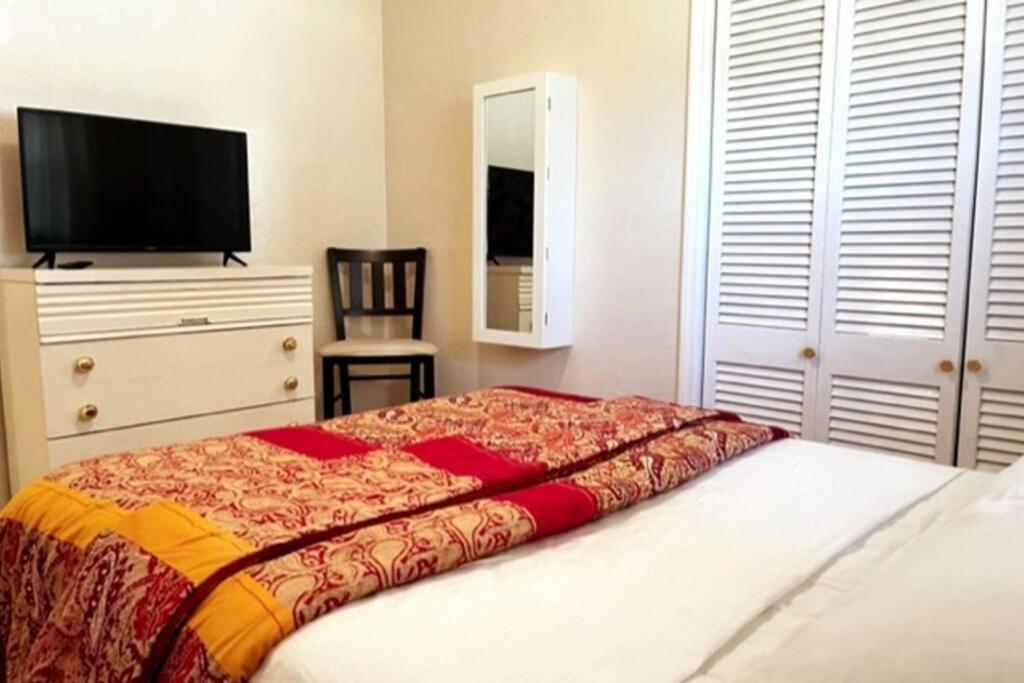 House Close To Downtown, Airport, Raymond James Stadium, And Many More Places Тампа Экстерьер фото